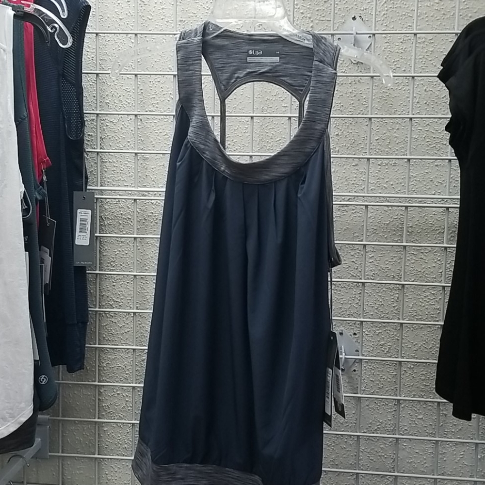 Tennis tank top